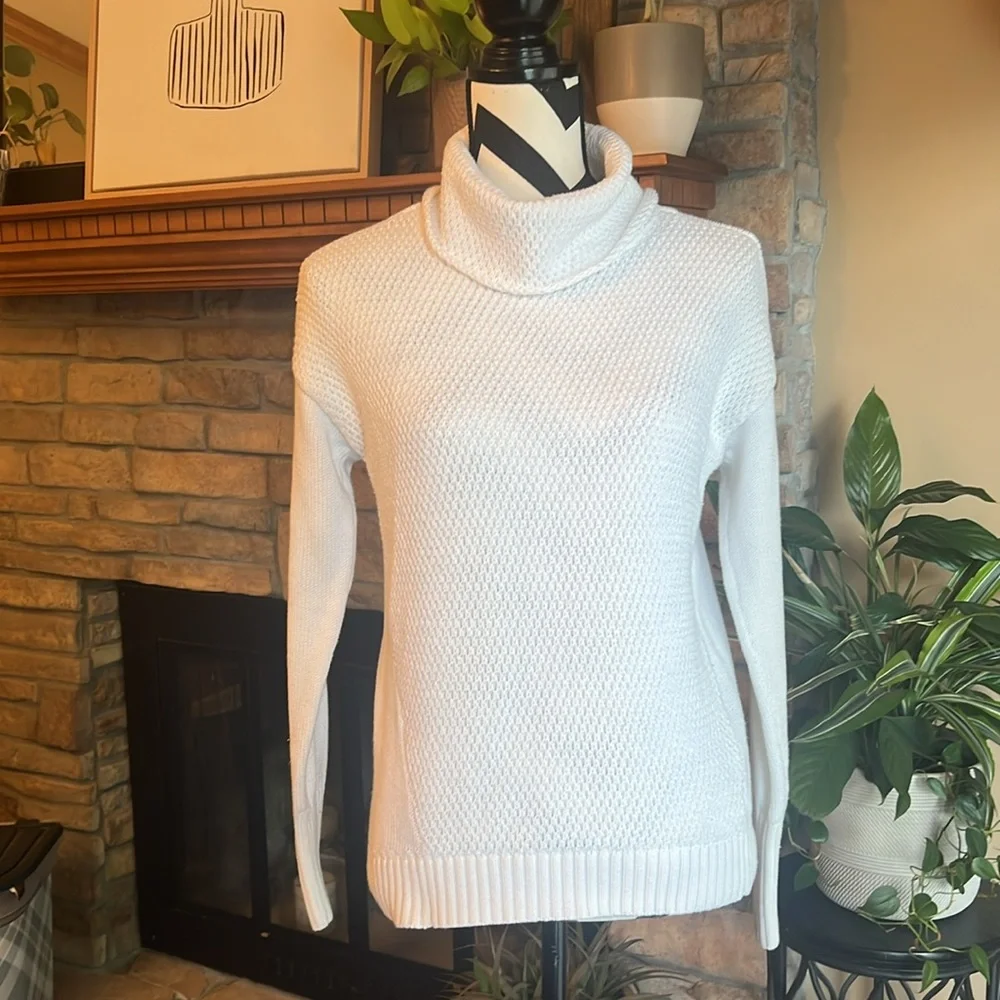 Athleta Breckenridge Sweater - Picture 4 of 11